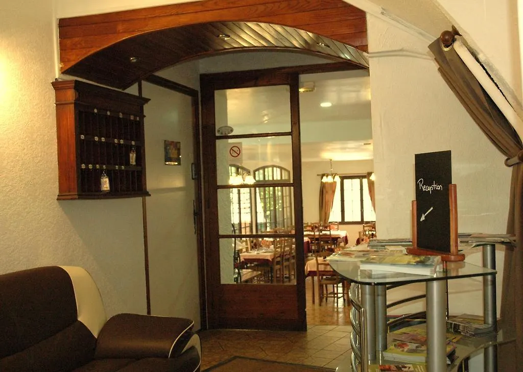 Les Callunes Anciennement Le Beausejour Annot Hotel
