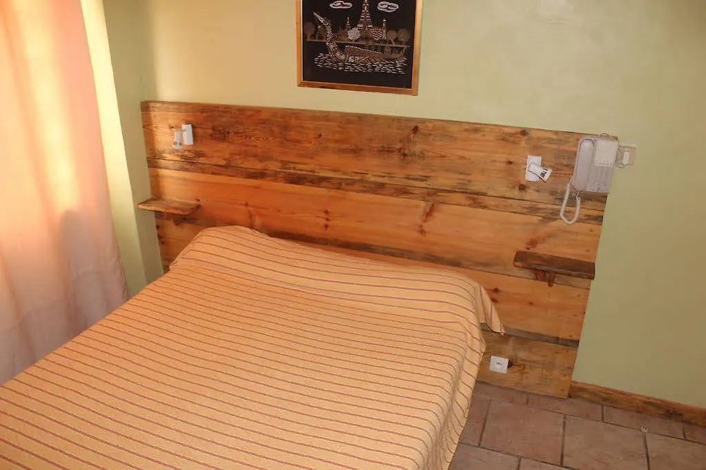 ** Hotel Les Callunes Anciennement Le Beausejour Annot Francia